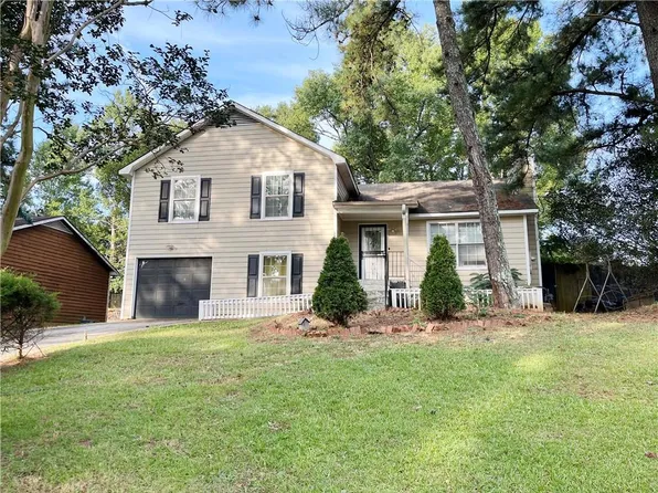 11127 Shannon Cir, Hampton, GA 30228