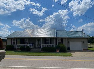 212 Sand Rd, South Pt, OH 45680