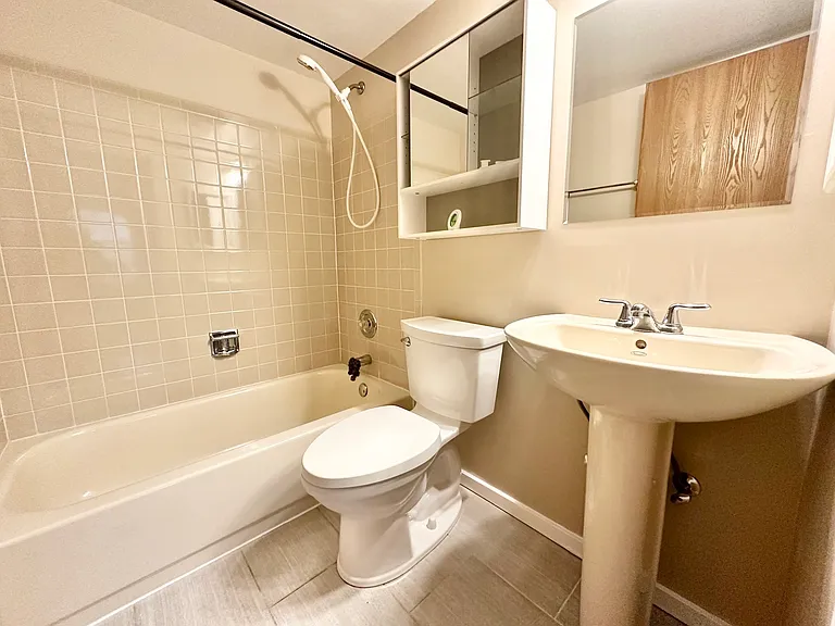 1202 Clearview Ct — Photo 18