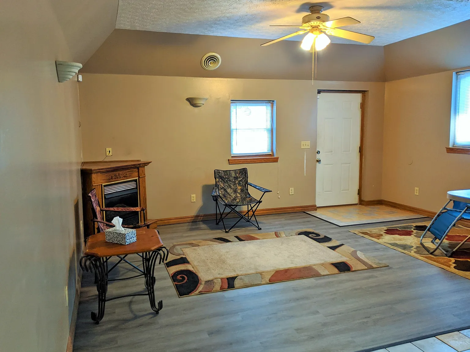 841 Mithoff St photo 1