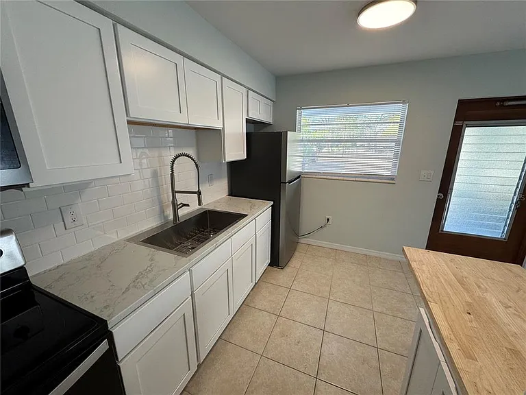 215 Park Blvd S #A — Photo 5