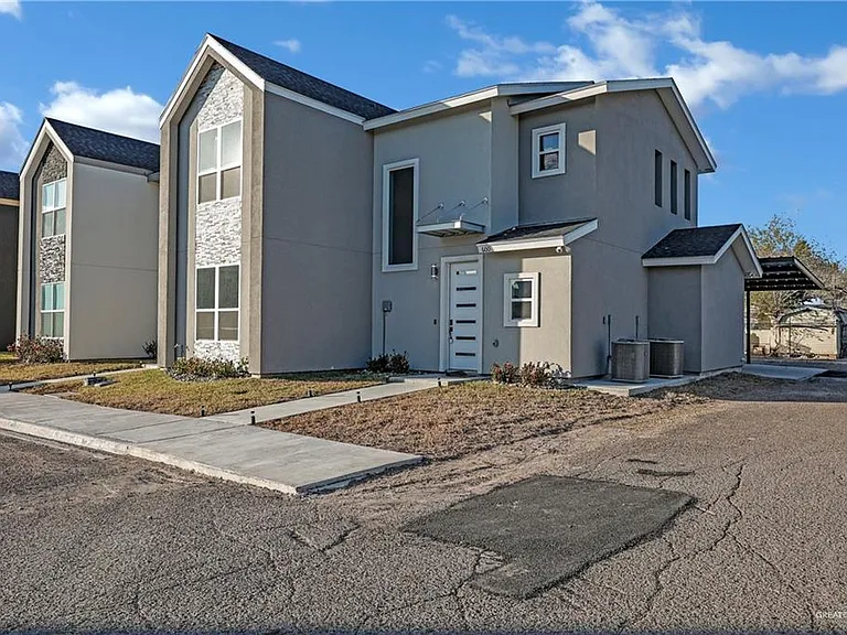 600 W Seminole Ave — Photo 17