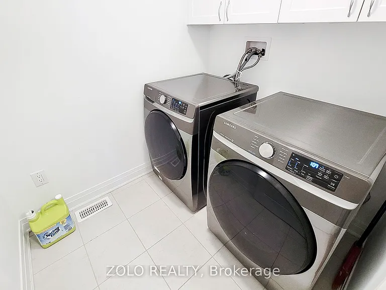 551 Bellflower Ct — Photo 23