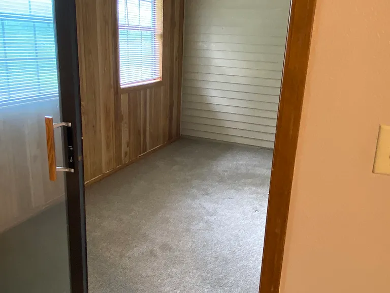 402 S Main St #4A — Photo 8