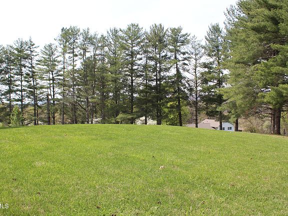2nd image of 175 Fincastle Heights Rd
