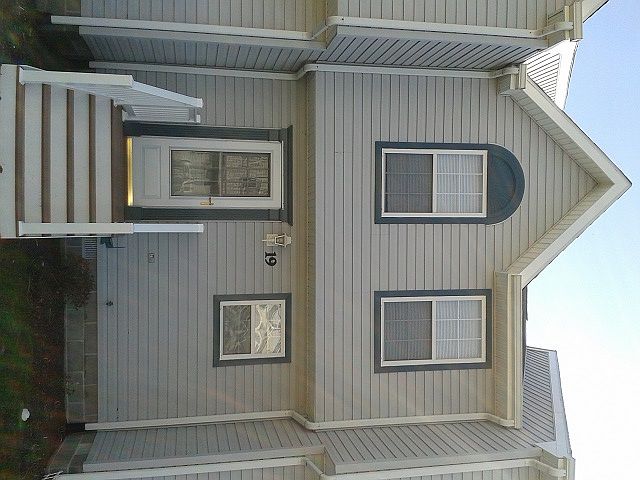 33704 Exterior_04152014