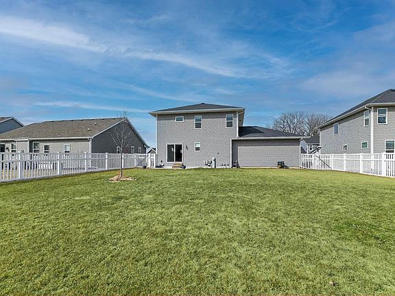 3rd image of 7115 Reston Heights Drive