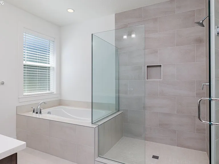 2751 Dahlia Dr — Photo 26