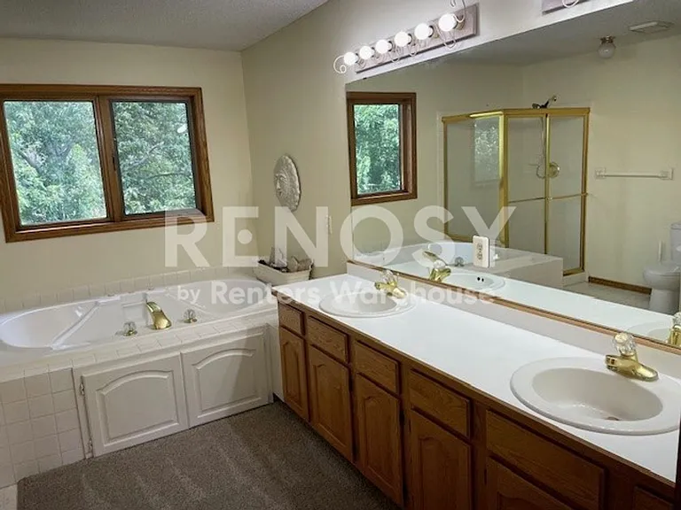 9142 Cambridge Alcove — Photo 13