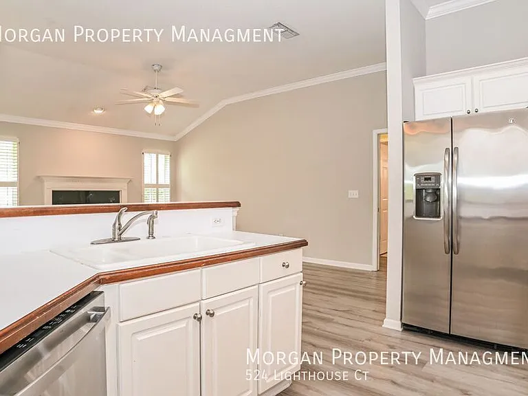 524 Lighthouse Ct — Photo 9