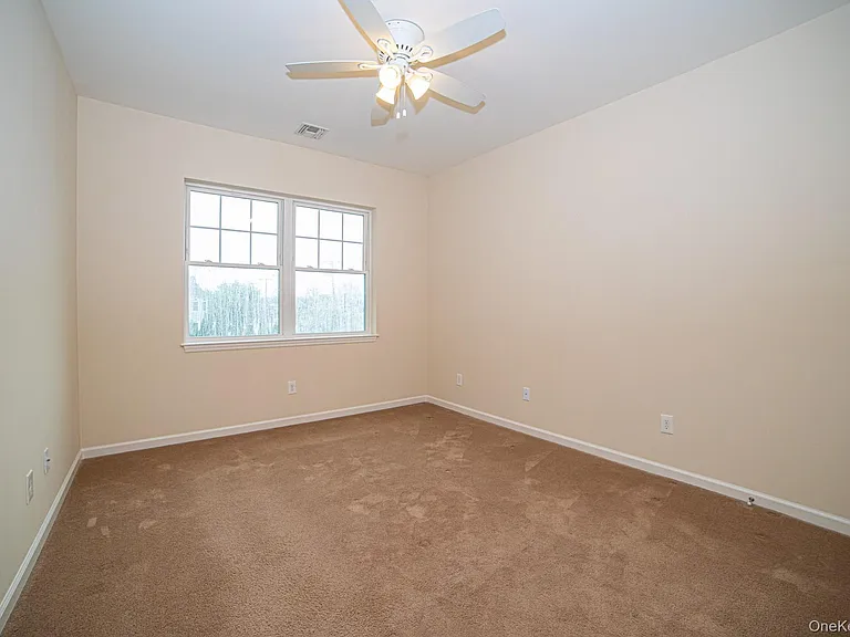 12 Sophia Ct — Photo 4