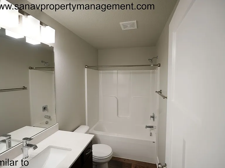 4021 NE 4th St — Photo 17