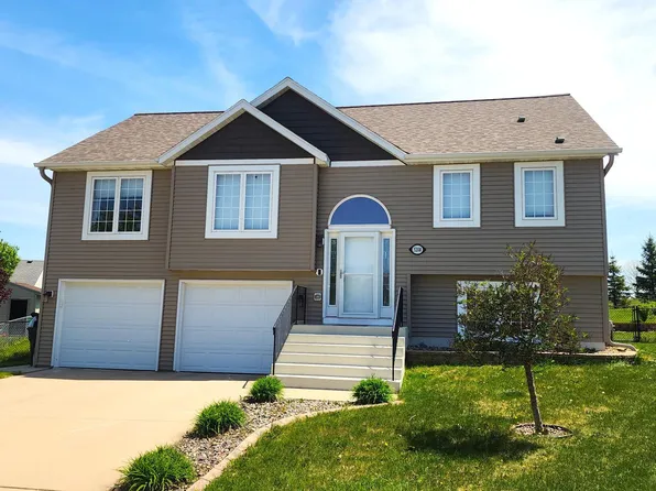 5208 Pinehurst Ln NW, Rochester, MN 55901