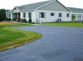 1112 Best Rd, East Greenbush, NY 12061