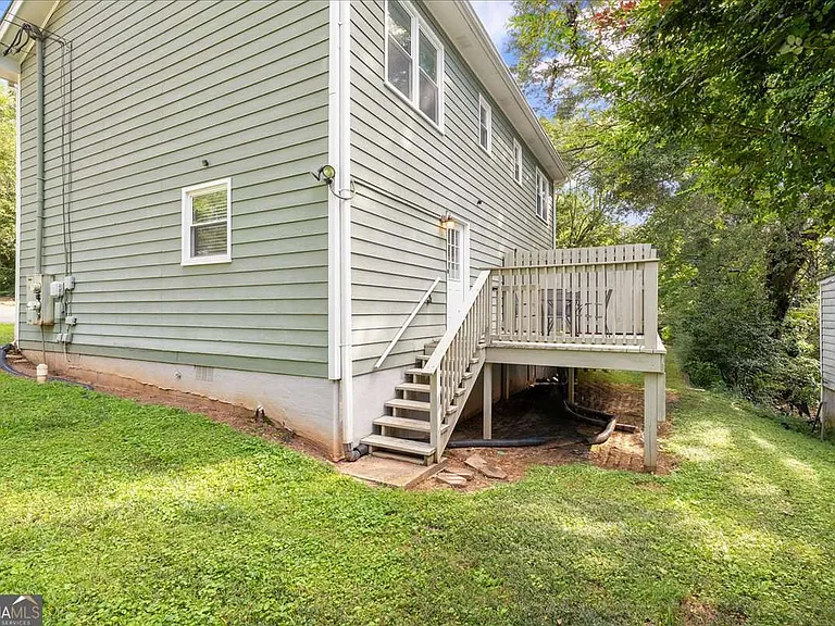 840 Rosedale Ave SE #B — Photo 15
