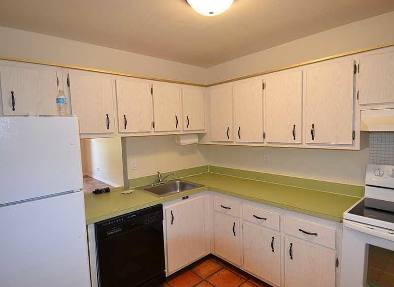 2nd image of 7701 Camino Real #A-315