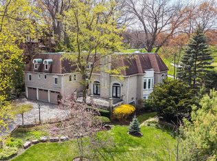 6A Edenbrook Hl, Toronto, ON M9A3Z6