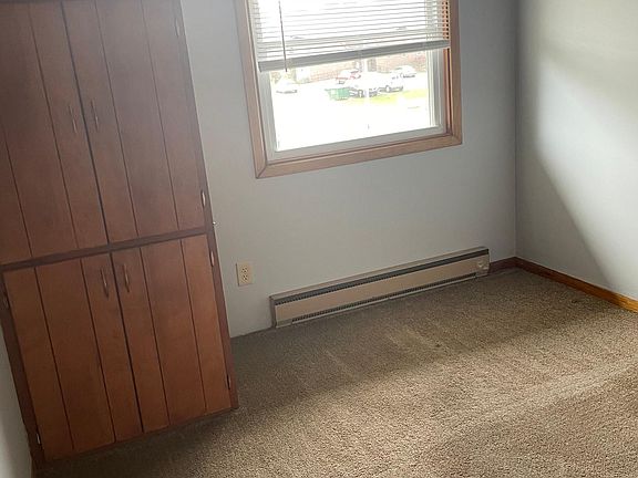5th image of 129 Berwick Dr APT F
