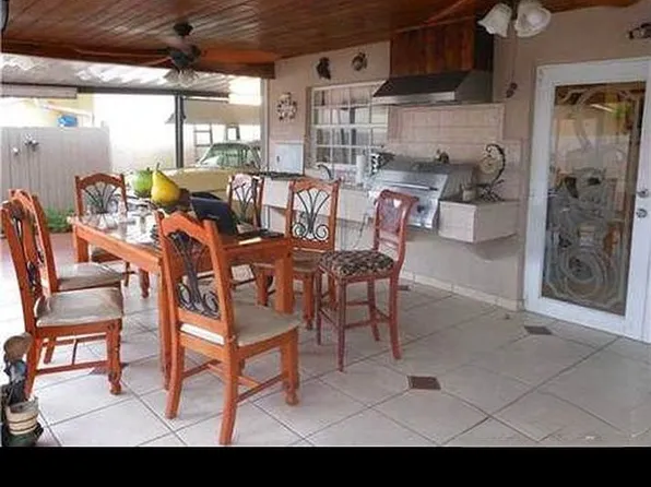 13724 SW 16th Ter, Miami, FL 33175