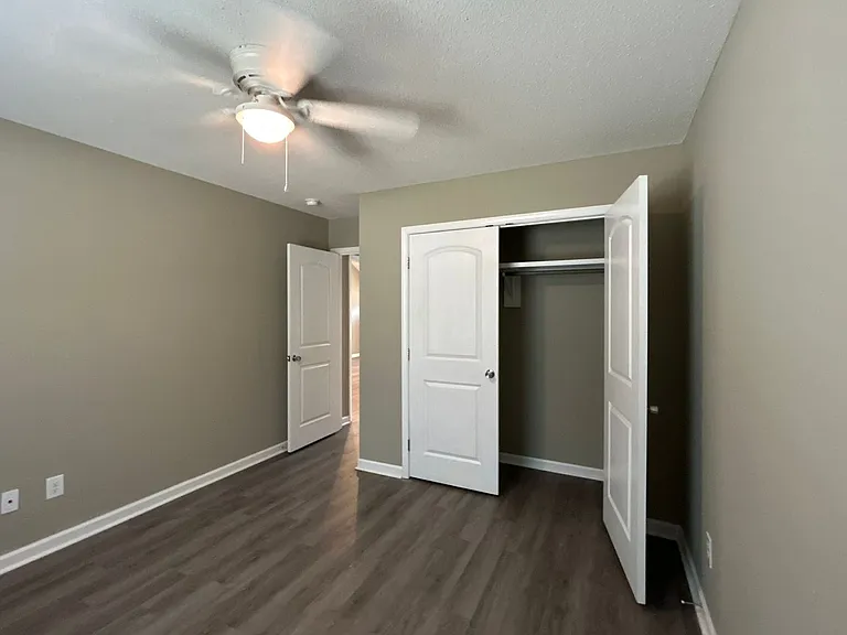 2570 Tindal Rd — Photo 27