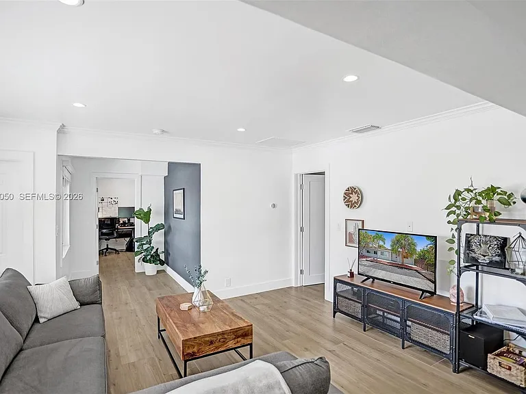 3320 NE 13th Ave #3320 — Photo 12
