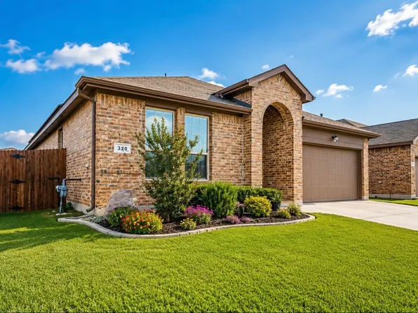 320 Grassland Dr, Denton, TX 76210