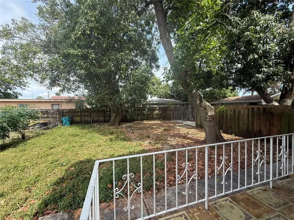 435 NW 44th Ave, Miami, FL 33126