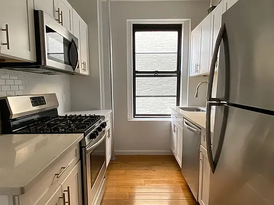 Rented by REAL New York | media 2