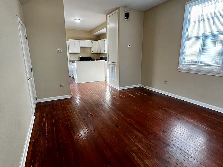 2671 Gladiolus St — Photo 4