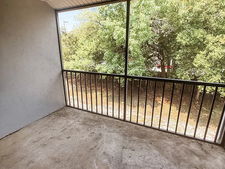 4431 Holly Tree Rd — Photo 9