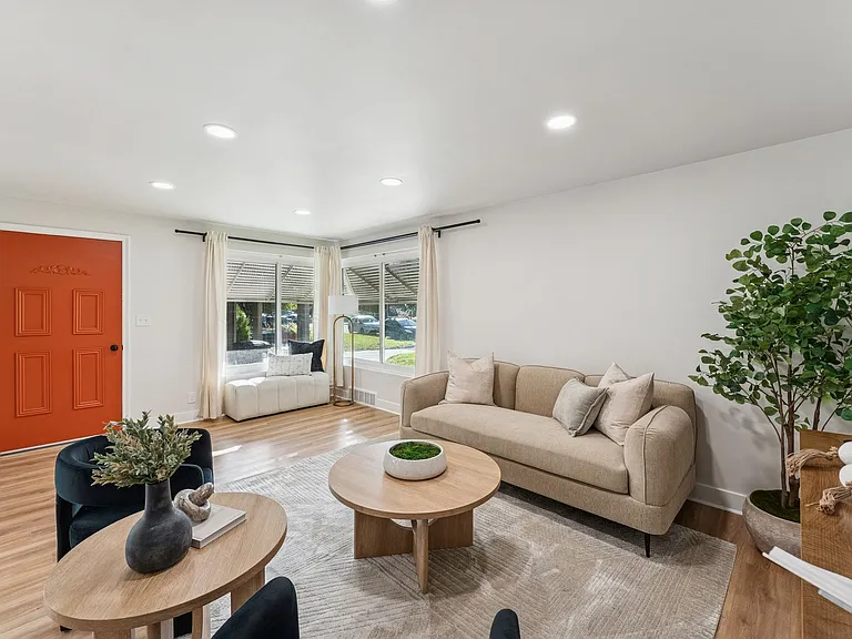 1023 E Millbert Ave — Photo 10