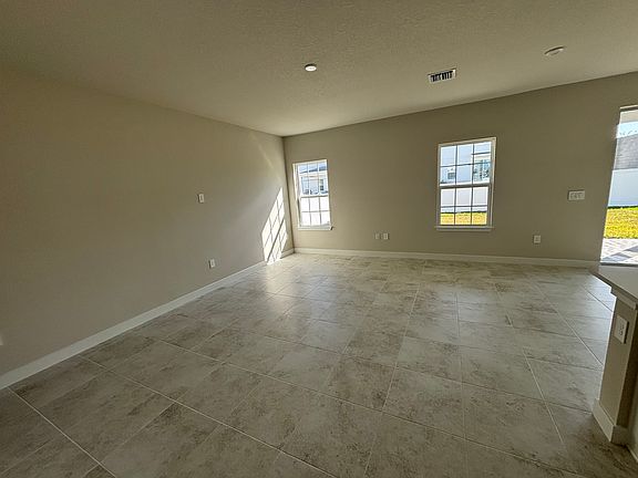 4th image of 4511 Arden Way