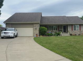 1954 Fairview Ln, Schererville, IN 46375
