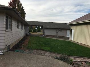 94121 River Rd, Junction City, OR 97448