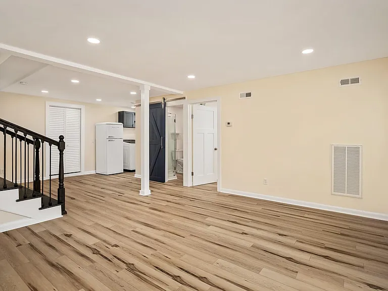 2112B Sanborn Dr — Photo 23