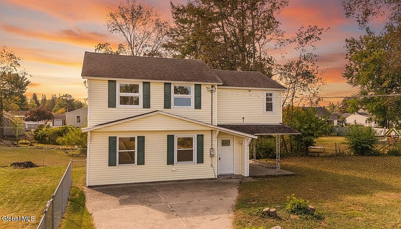 3rd image of 2112 Gray Street