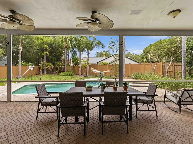 5028 Southampton Cir — Photo 29