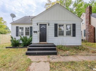 542 21st Ave, Moline, IL 61265