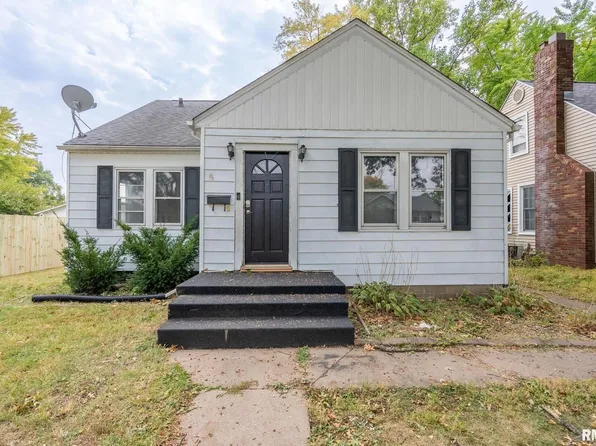 542 21st Ave, Moline, IL 61265