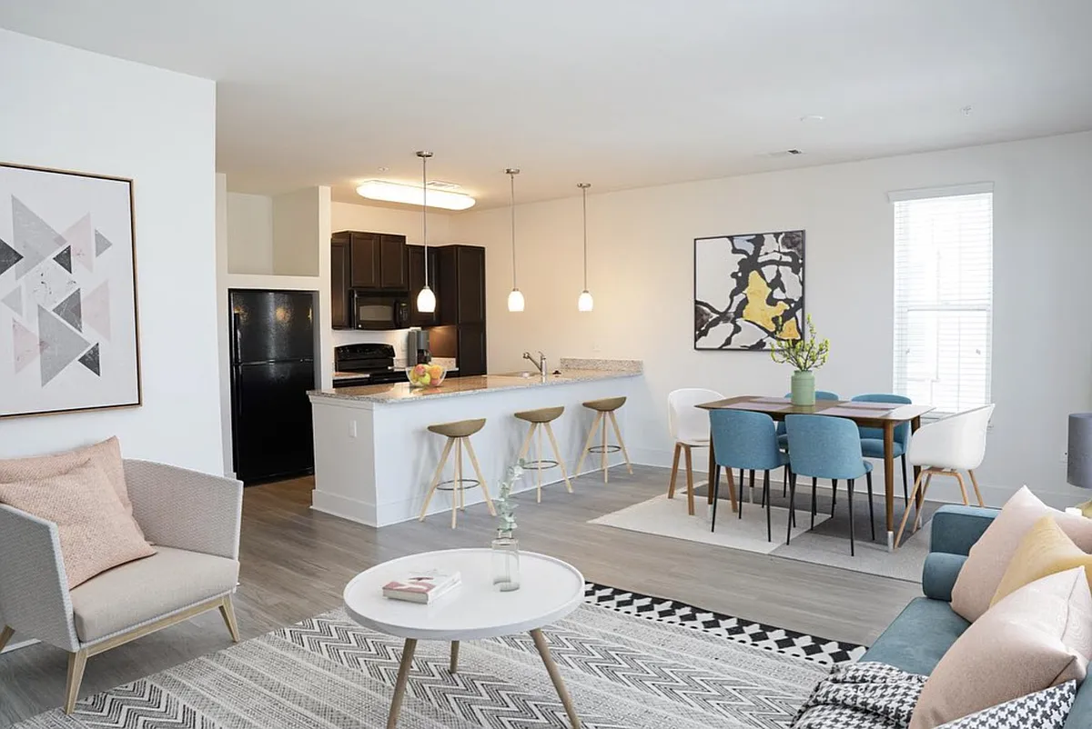 Building Photo - South Junction Apartments