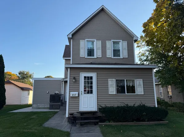 217 W Cleveland St, Spring Valley, IL 61362