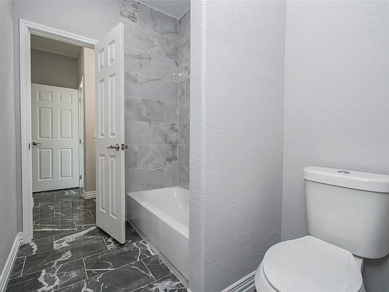 898 Road 3556 — Photo 12