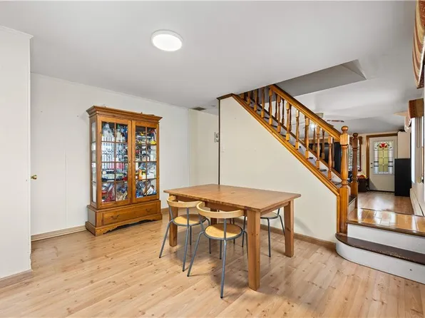 1715 East 35th Street image 7 of 32