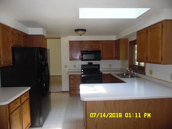 2nd image of 2819 6th Ave W