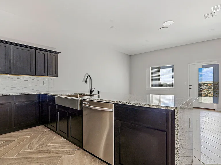 14313 Steve Joyce Pkwy — Photo 23