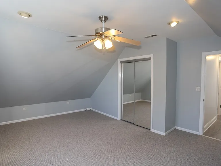 3316 N Southport Ave #2 — Photo 15