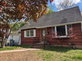 13 Venter Lane, Nanuet, NY 10954