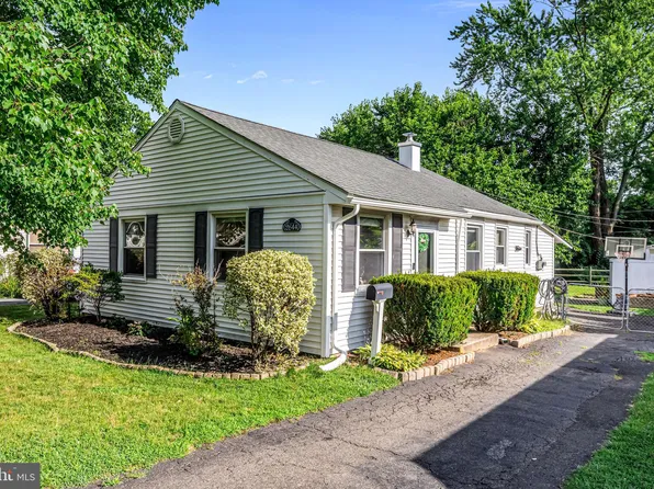 2644 Fernwood Ave, Abington, PA 19001