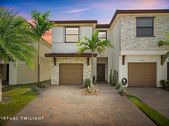 3rd image of 25521 SW 108th Ct