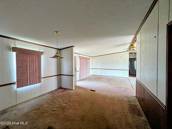 2nd image of 3120 Mobleys Bridge Road